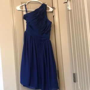 Beautiful blue one shoulder dress. Size M.